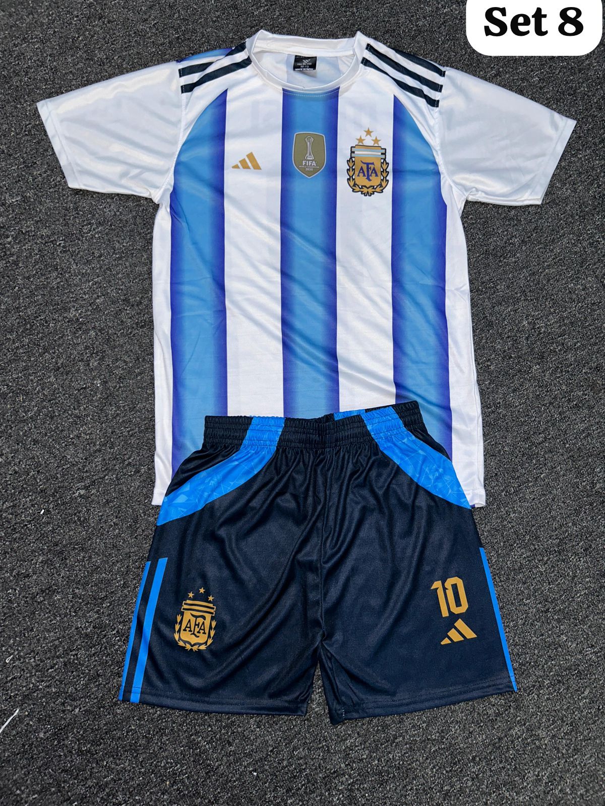 Football jersey + shorts combo