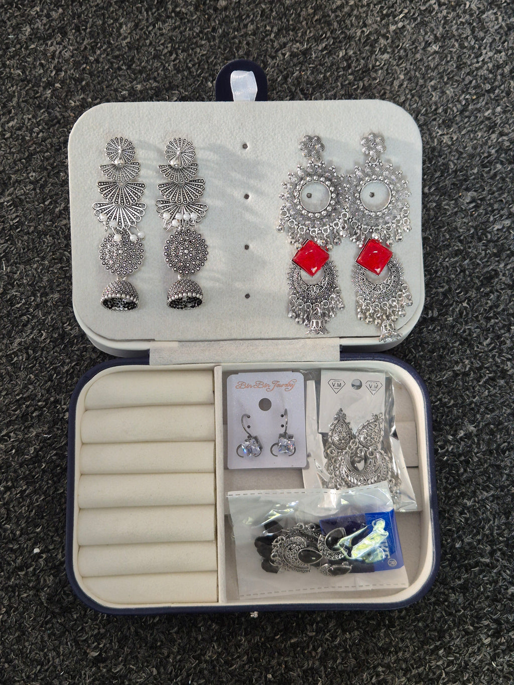 10 PC JHUMKA SET WITH JEWELLERY BOX