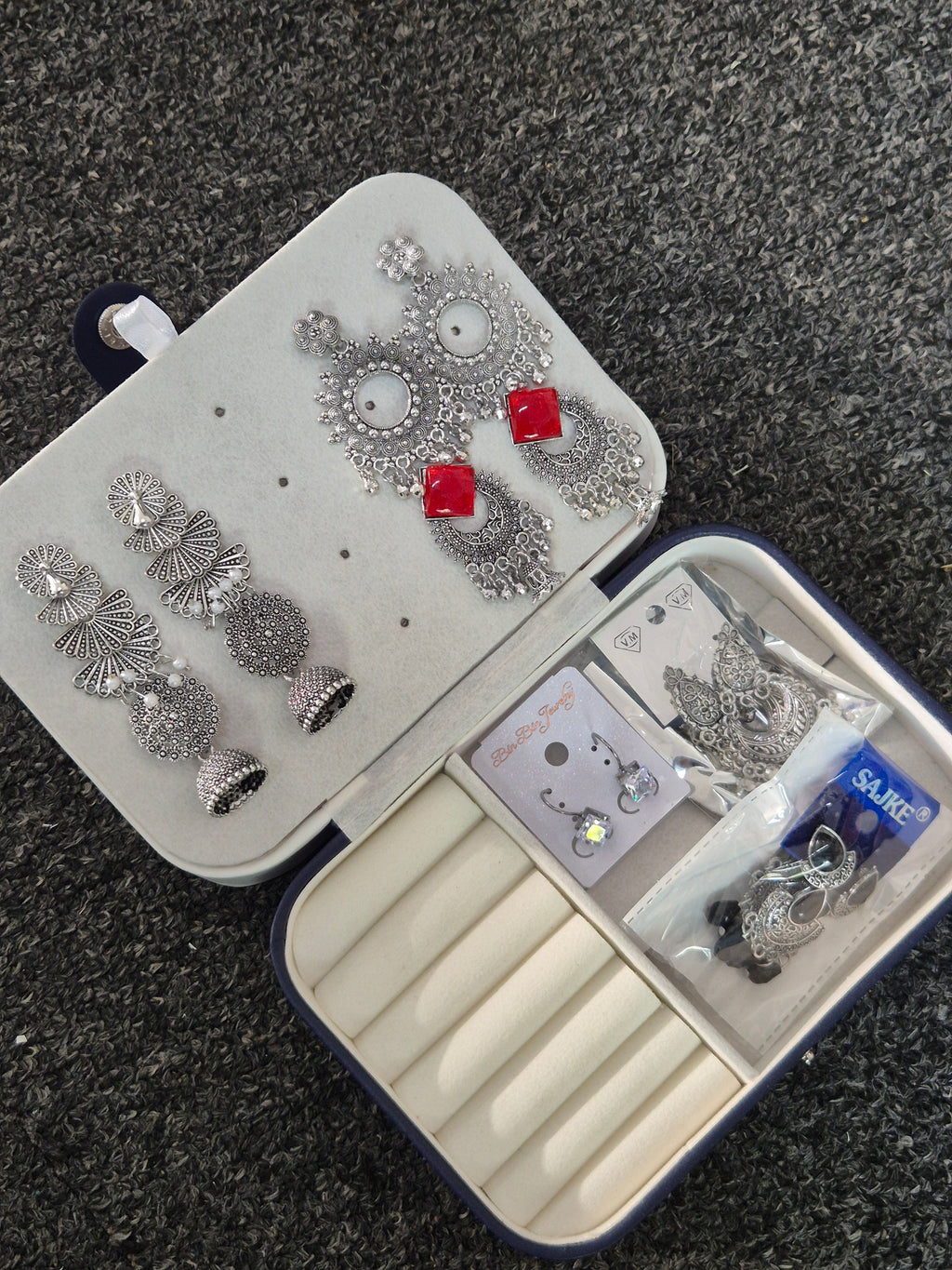 10 PC JHUMKA SET WITH JEWELLERY BOX